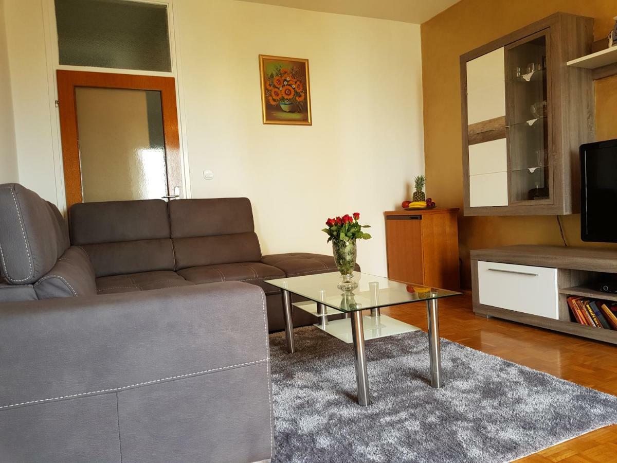 Apartment Mila Ουμάγκ Εξωτερικό φωτογραφία